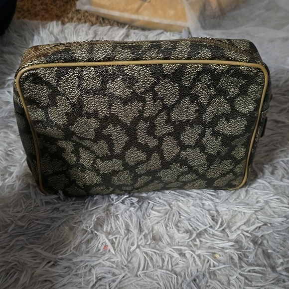 YSL Giraffe Print Tan & Grey Vintage Cluch/Pouch (EUC)(SEE PICS) - Picture 9 of 9